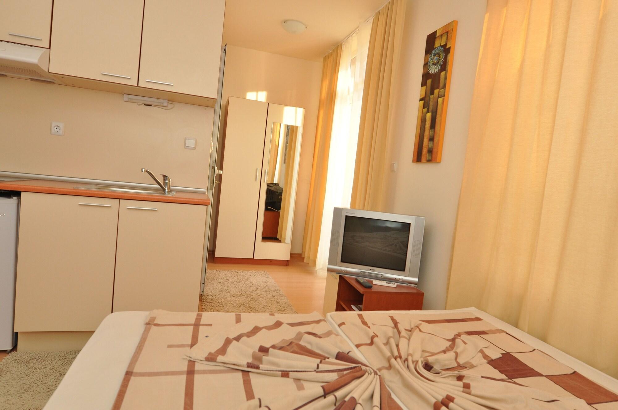Rainbow 2 Holiday Complex Sunny Beach Eksteriør billede