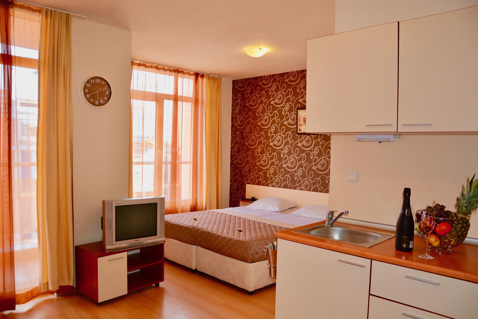 Rainbow 2 Holiday Complex Sunny Beach Eksteriør billede
