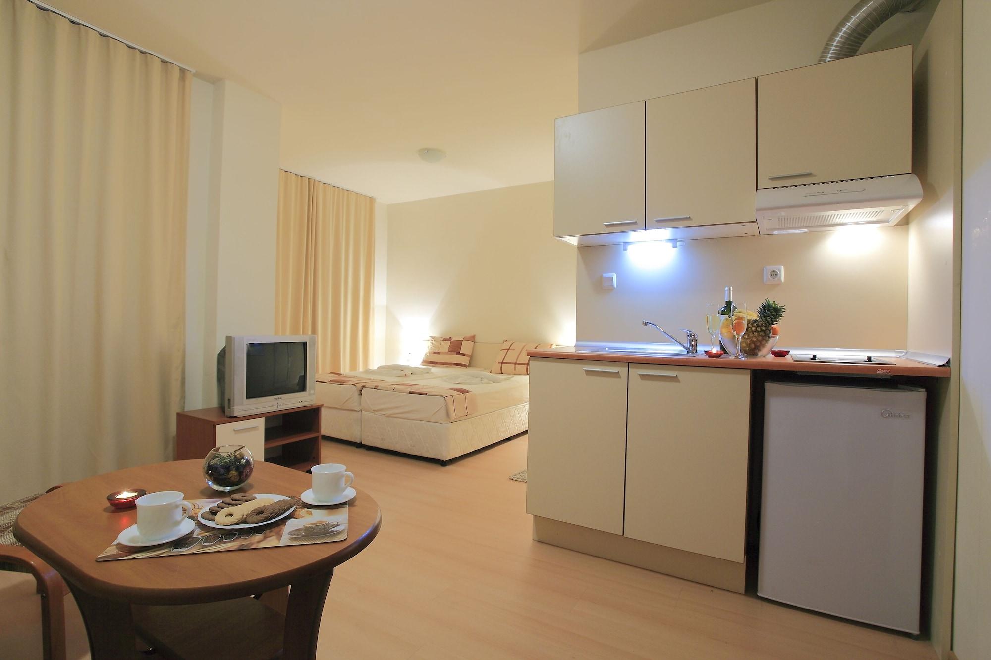 Rainbow 2 Holiday Complex Sunny Beach Eksteriør billede