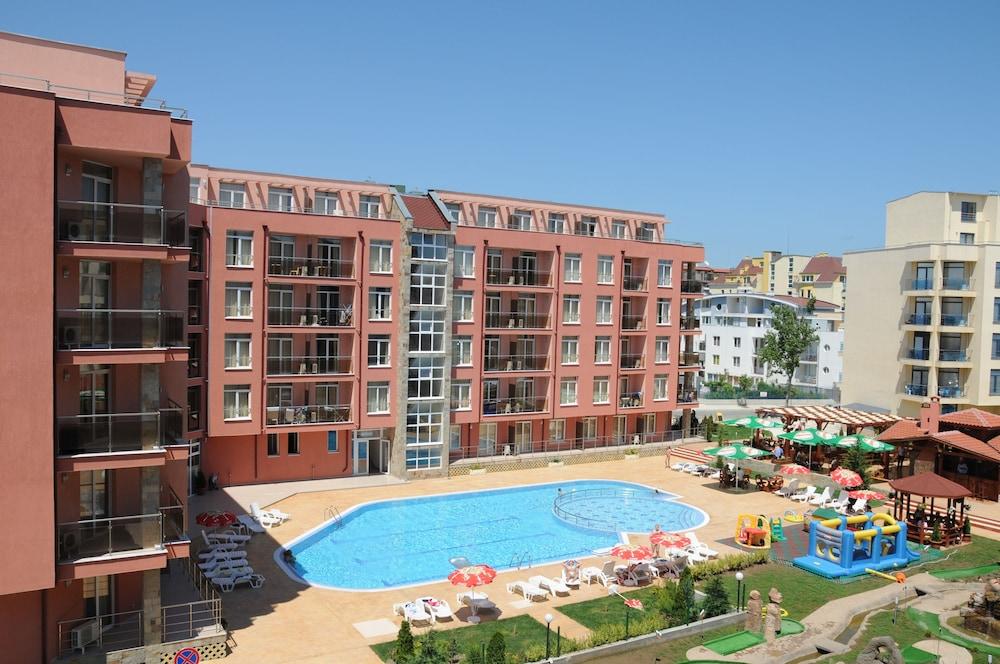 Rainbow 2 Holiday Complex Sunny Beach Eksteriør billede