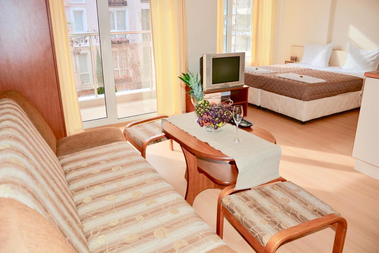 Rainbow 2 Holiday Complex Sunny Beach Eksteriør billede