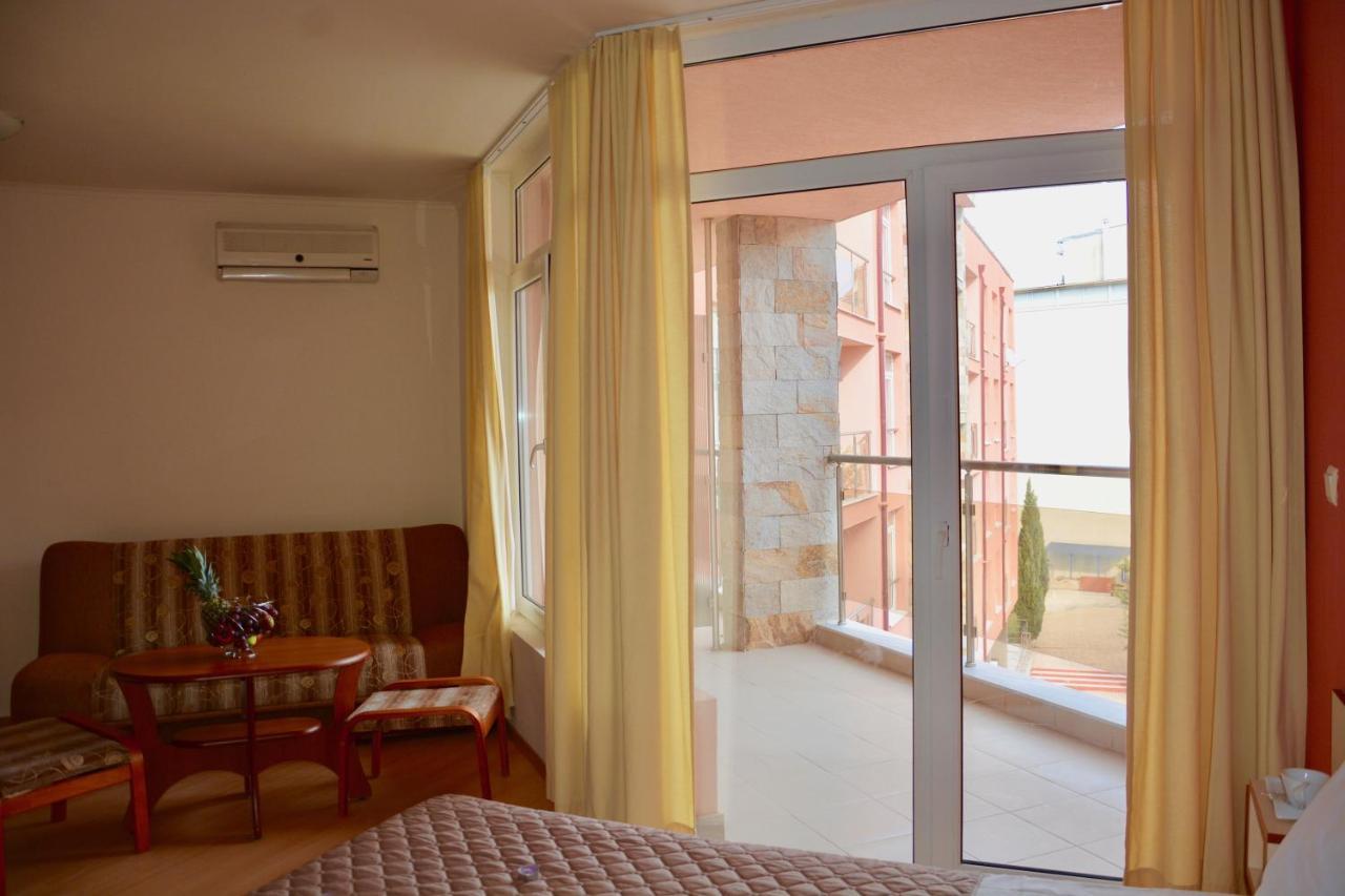 Rainbow 2 Holiday Complex Sunny Beach Eksteriør billede