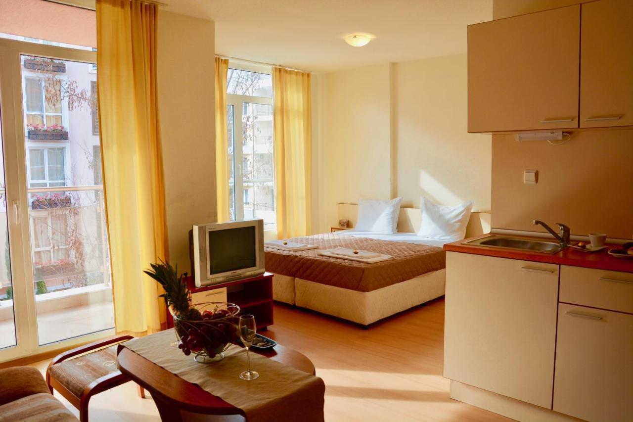 Rainbow 2 Holiday Complex Sunny Beach Eksteriør billede